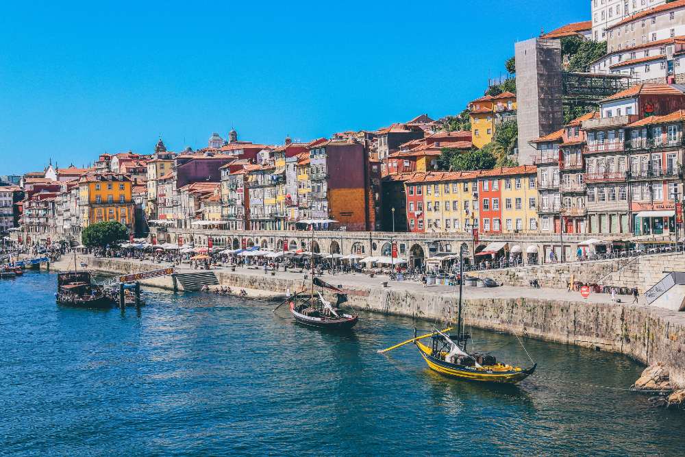 Egg Donation in Portugal FAQ: Costs, Donors, Age Limits & IVF Rules